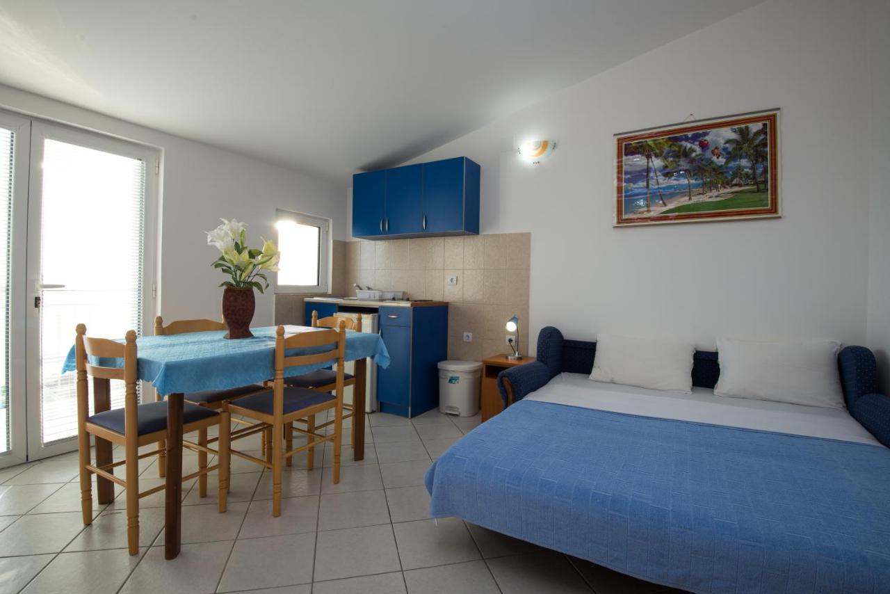 Apartments Dragisic Sveti Stefan Oda fotoğraf
