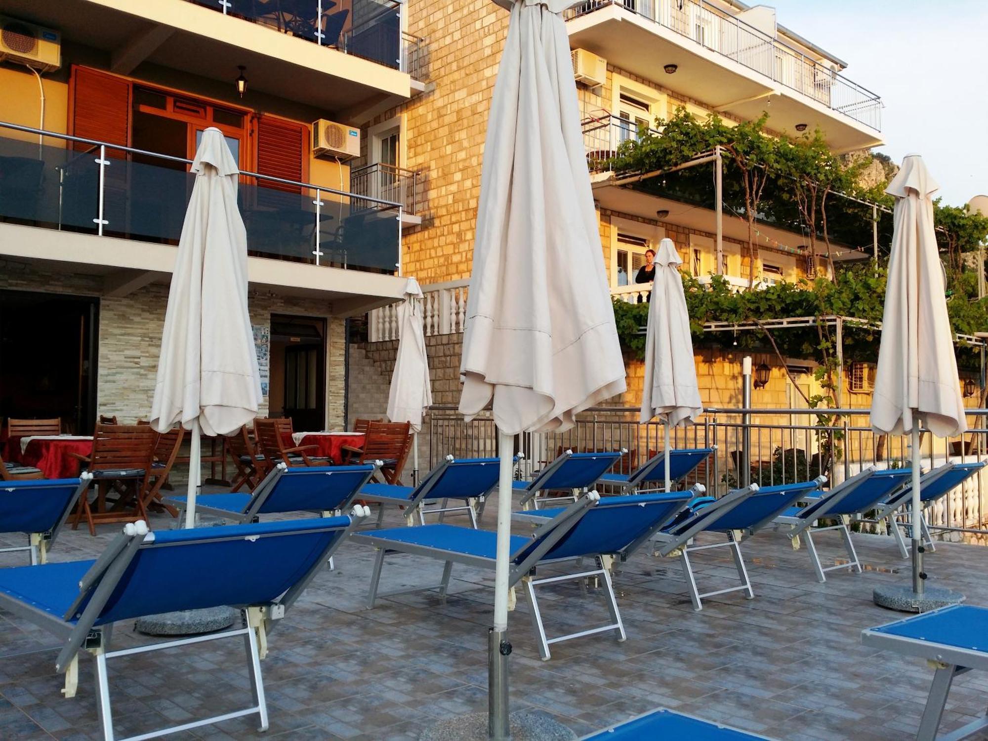 Apartments Dragisic Sveti Stefan Dış mekan fotoğraf