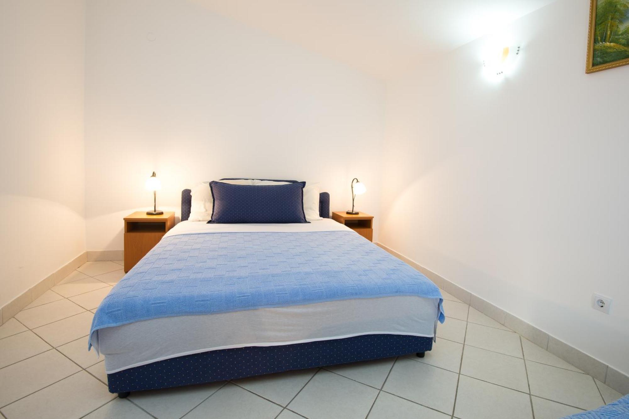 Apartments Dragisic Sveti Stefan Oda fotoğraf
