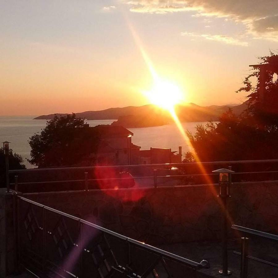 Apartments Dragisic Sveti Stefan Dış mekan fotoğraf